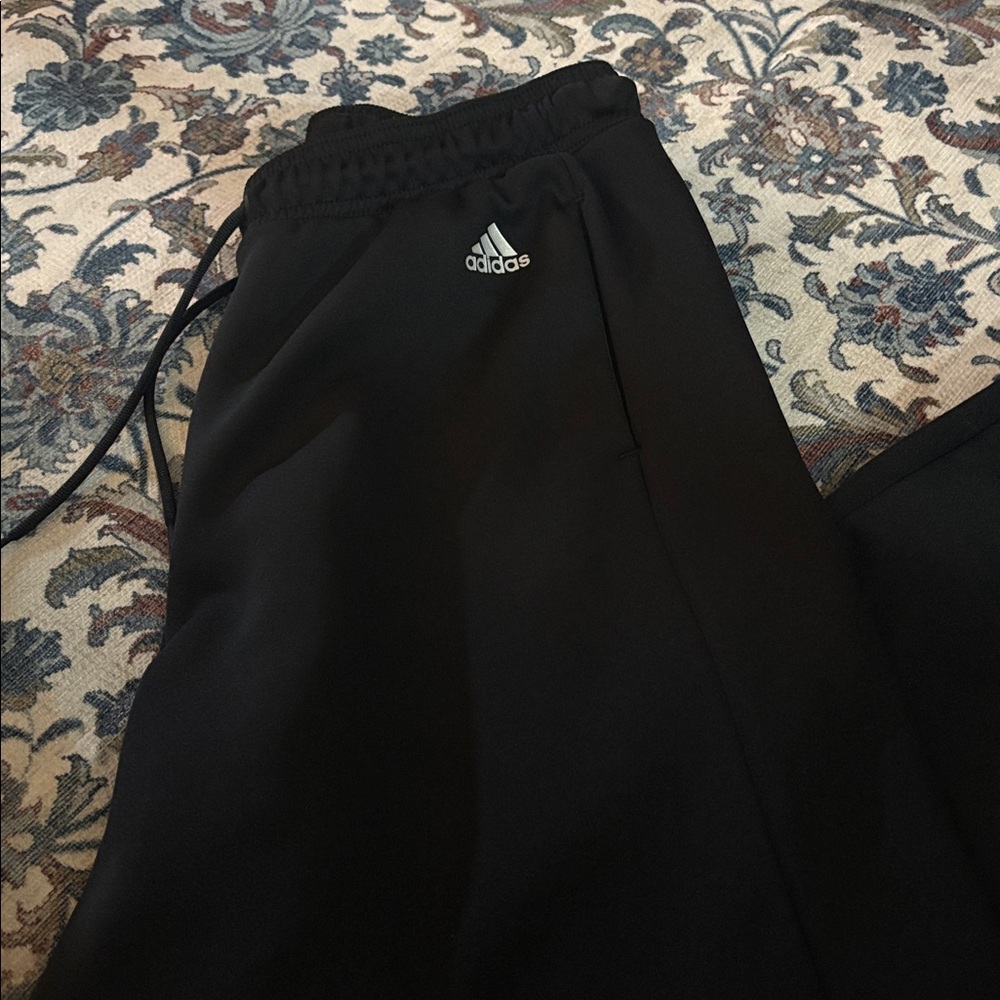ADIDAS || Sweatpants - Picture 2 of 3